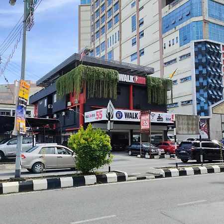 Walk Inn Miri Exteriér fotografie