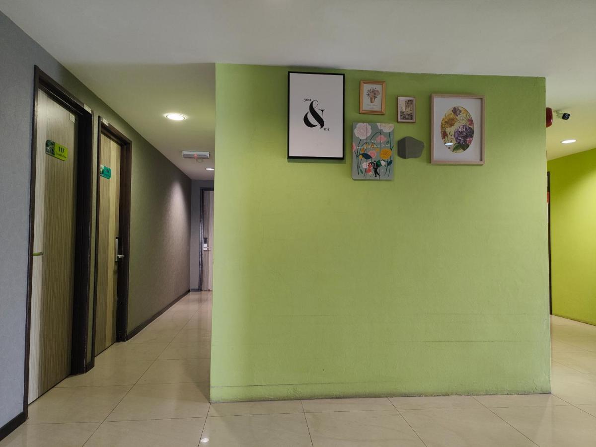 Walk Inn Miri Exteriér fotografie