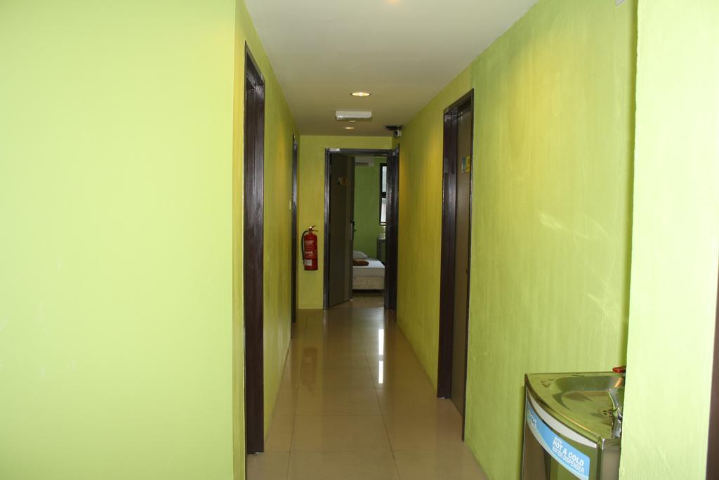 Walk Inn Miri Exteriér fotografie